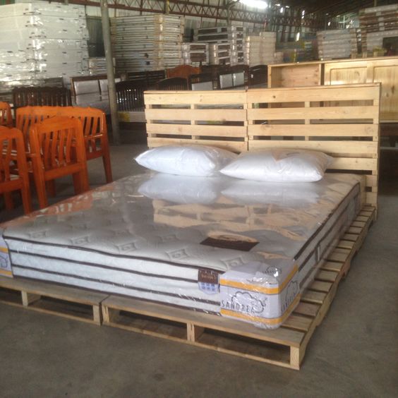 How to create a pallet bed at home