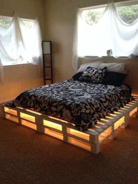 How to create a pallet bed at home